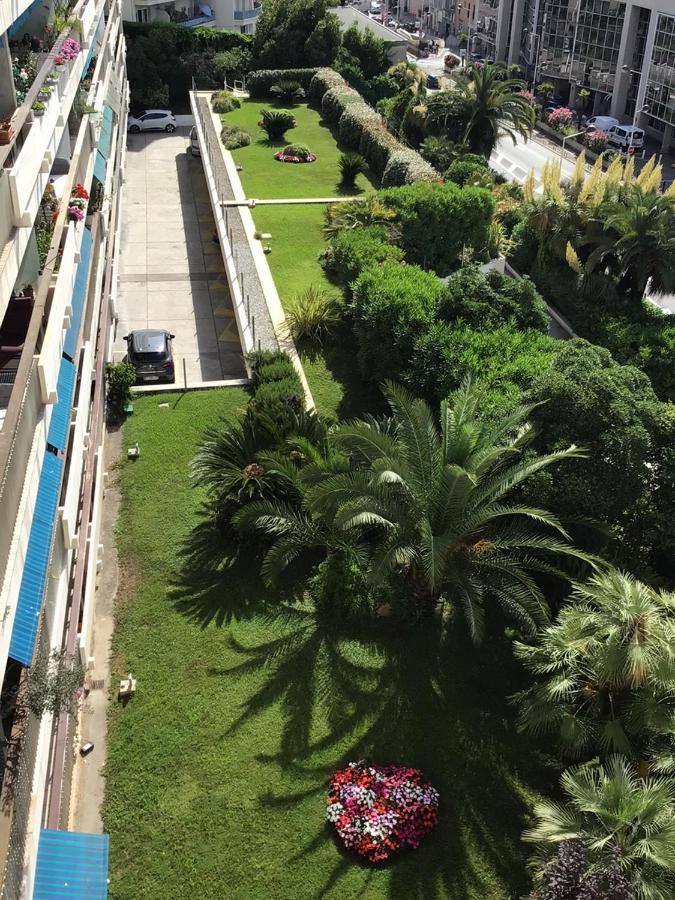 Cannes President Vue Mer, Festival, Quartier Forville Le Suquet Luaran gambar